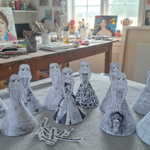 Suknie z inspiracją artystów- 13 figurek